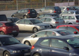 cars at modlin parking